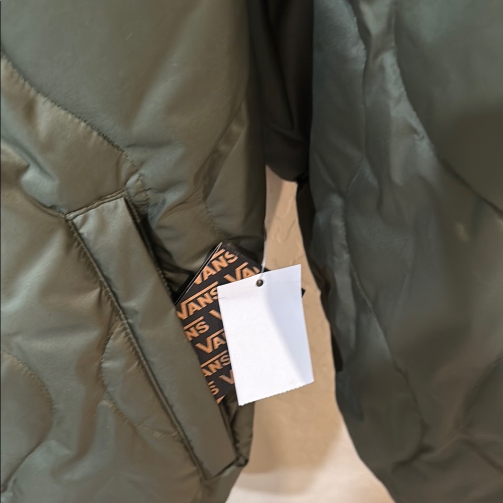 Vans women’s Quilted Jacket - Orange and Green - Picture 4 of 8